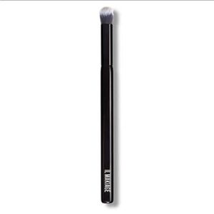 NEW IL Makiage Concealer Blending Brush #140